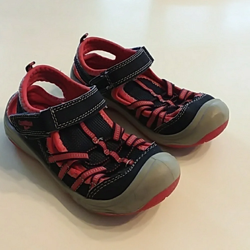 OshKosh B'gosh Bump Toe Kids Athletic Water Sandals Navy Red 12